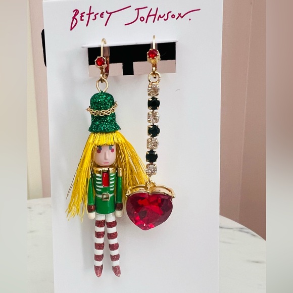 New Betsey Johnson Christmas Nutcracker Mismatched Earrings - Picture 6 of 6